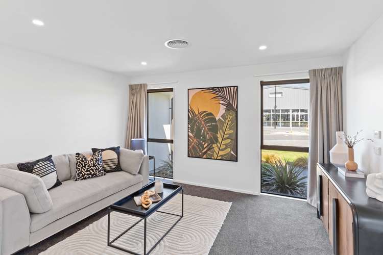 7 Russ Drive Lincoln_5