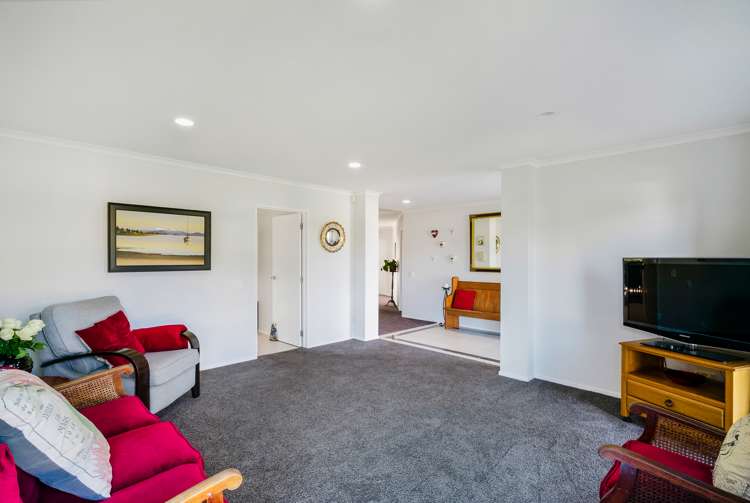 15 Pine Harbour Parade Beachlands_13