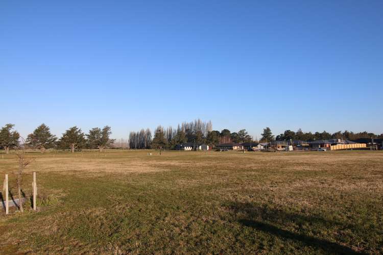 5 Redhaven Rise Netherby_6