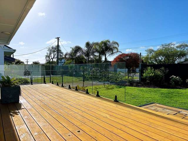 69 Neil Avenue Te Atatu Peninsula_1