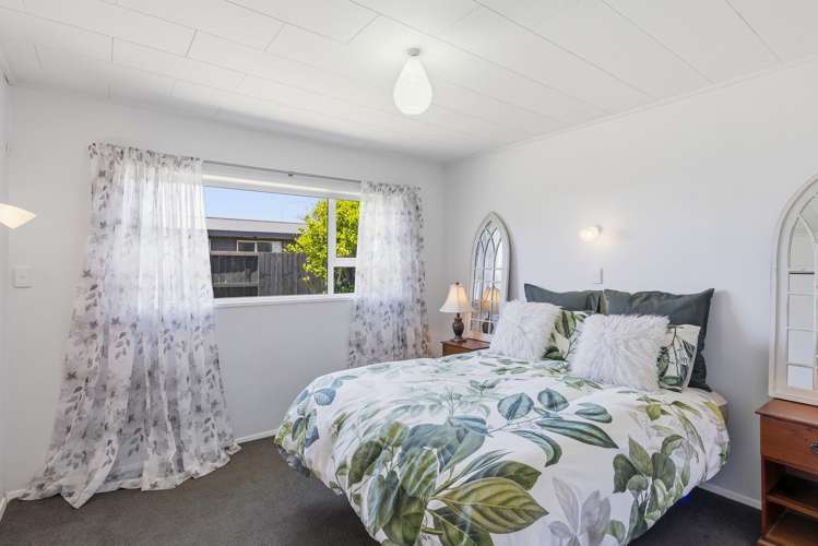 2 Cypress Grove Paraparaumu_23