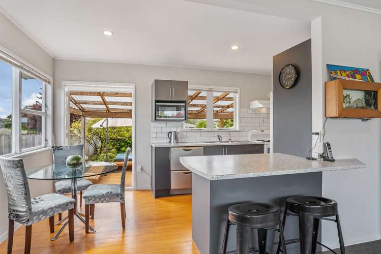 44 Fairclough Road Beach Haven_7