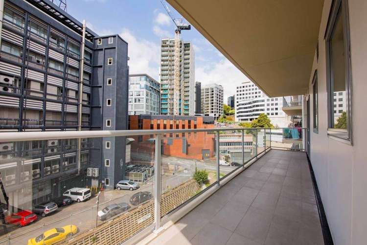 6b/8 White Street Auckland Central_12