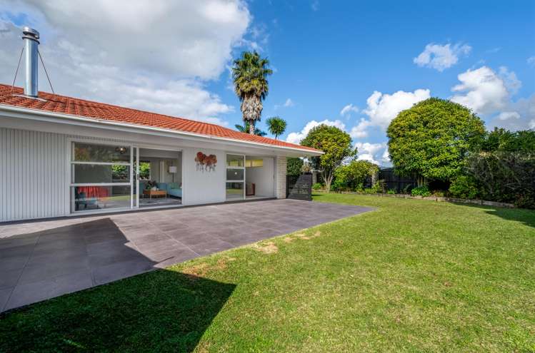 9 Lakeside Drive Pahurehure_21