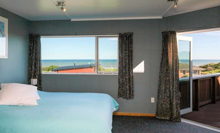 285 Tai Road Opunake_10