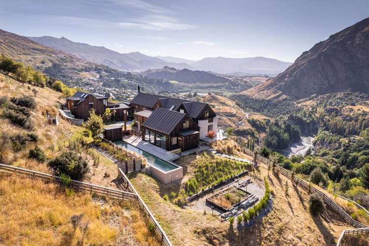 12 Crow's Nest Road_1