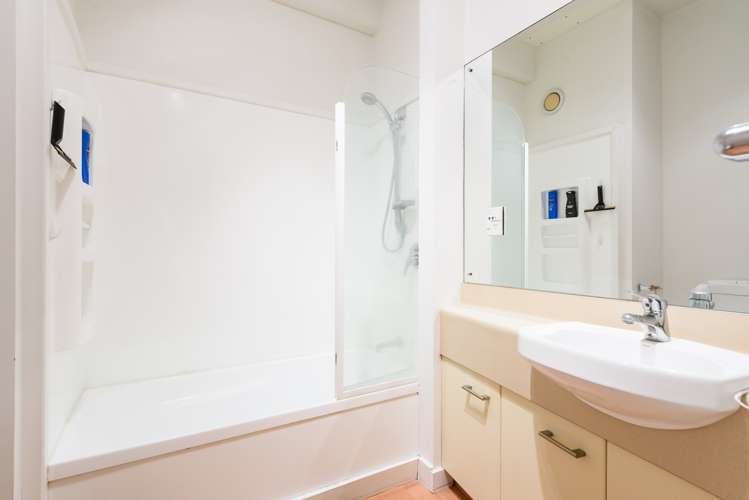 6d/16 Kent Terrace Mount Victoria_8