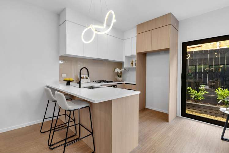 101B & D Gossamer Drive Pakuranga_8