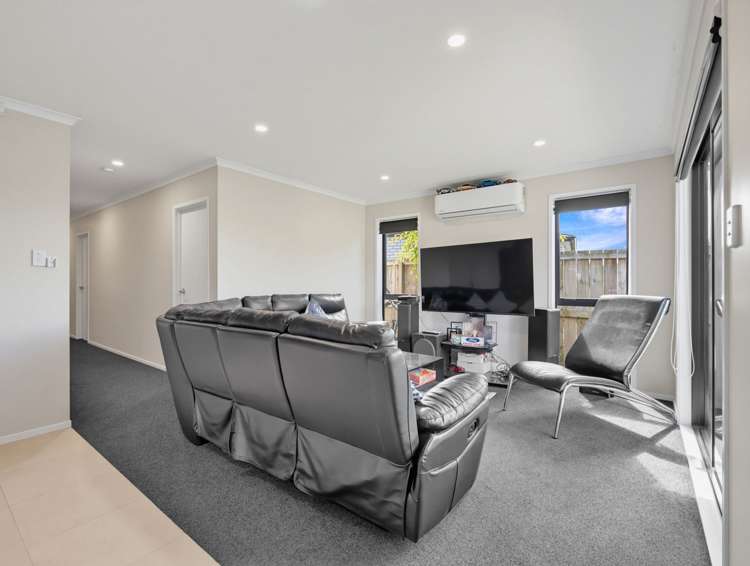16 Opouatu Avenue Glenbrook_3