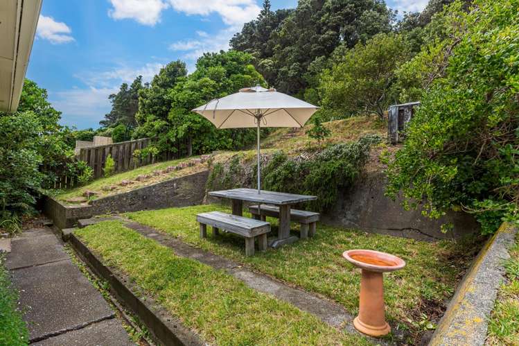 18 Elphinstone Avenue Strathmore Park_4