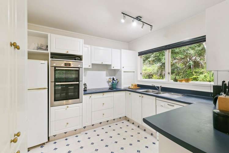 23 Turriff Crescent Tawa_9