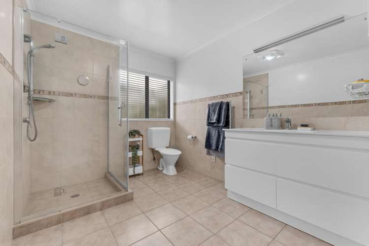 32 Broadhurst Road Flat Bush_19