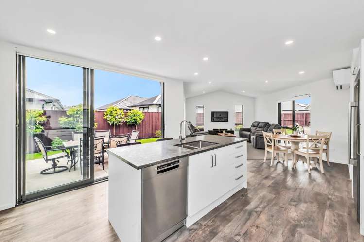 3 Maurice James Way_4