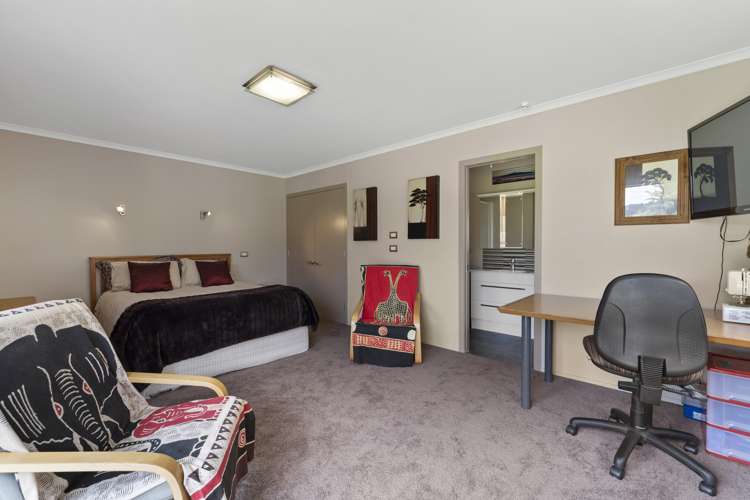 7 Byron Brown Place Otaki Beach_16