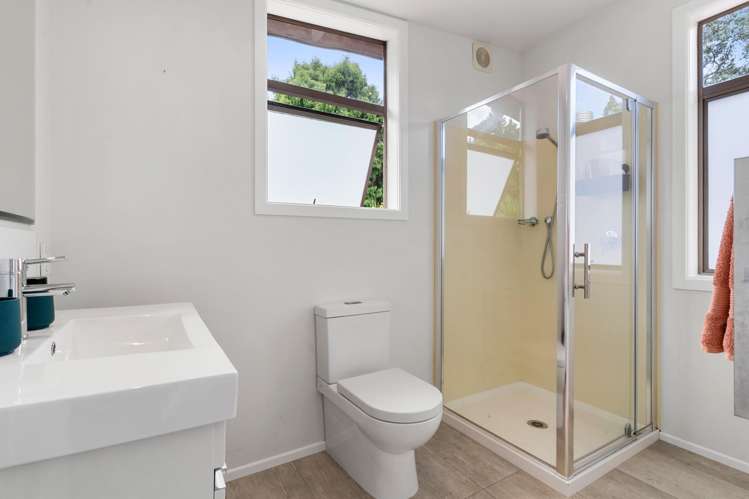 13 Hollywood Avenue Titirangi_13