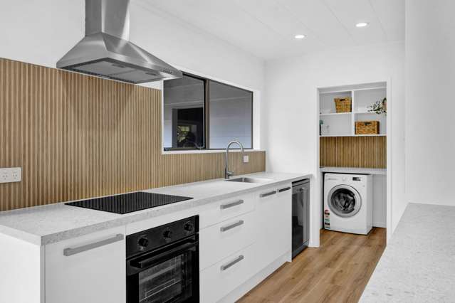 MODERNISED AND SPACIOUS, IGNORE THE CV!