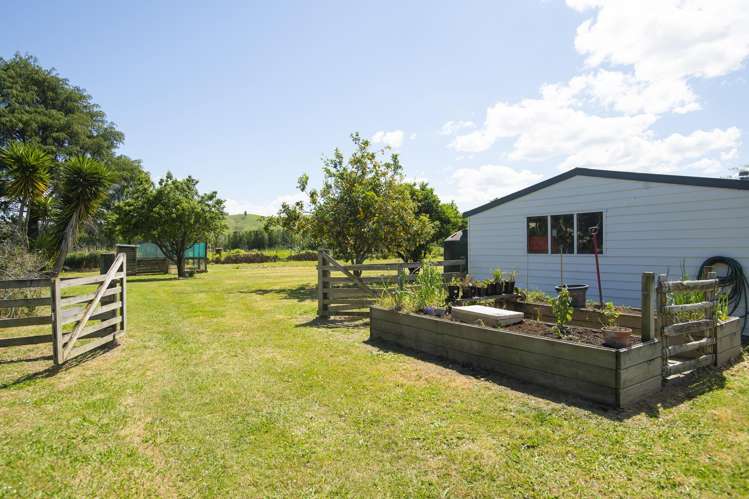 37 Branson Road Waipaoa_26