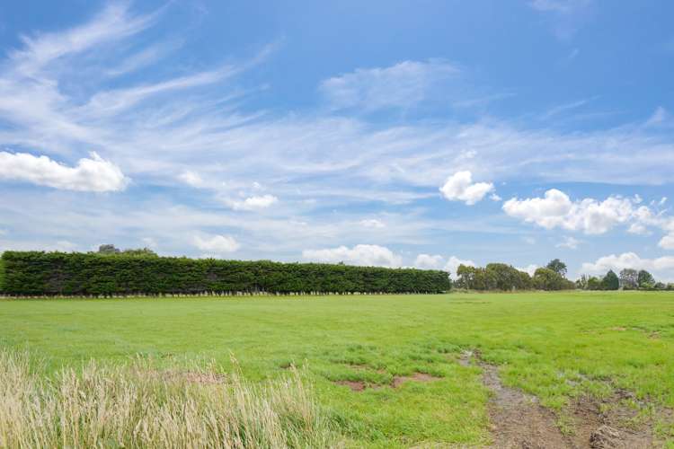 265 Bay Road West Plains_26