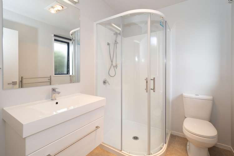 9 Geoff Geering Drive Netherby_11