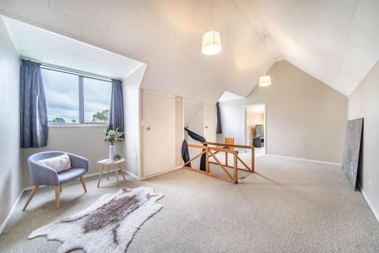 1 Garth Lane Maoribank_18