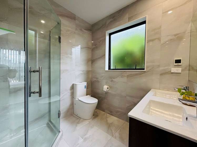 7 St Claire Road Silverdale_12