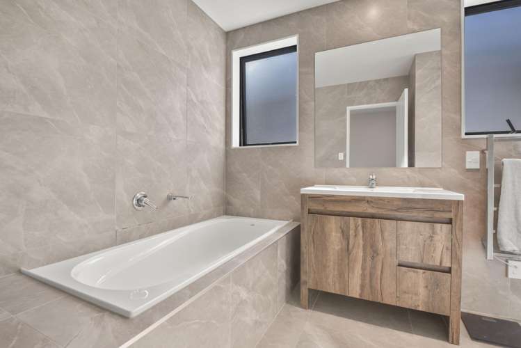 10 Seafarer Crescent Stanmore Bay_20