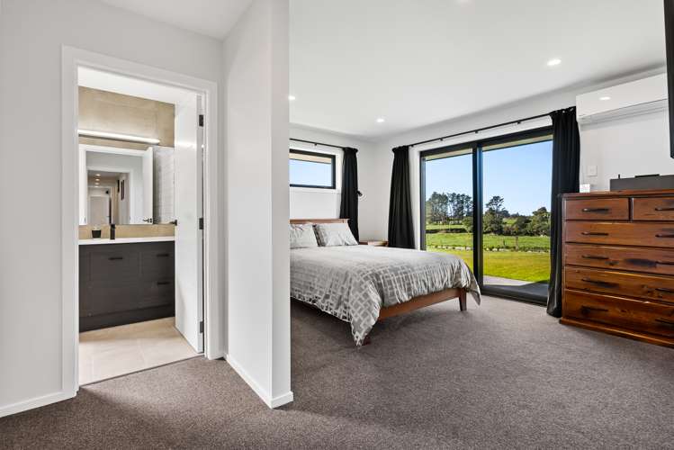 543 Alfred Road Kaimiro_33