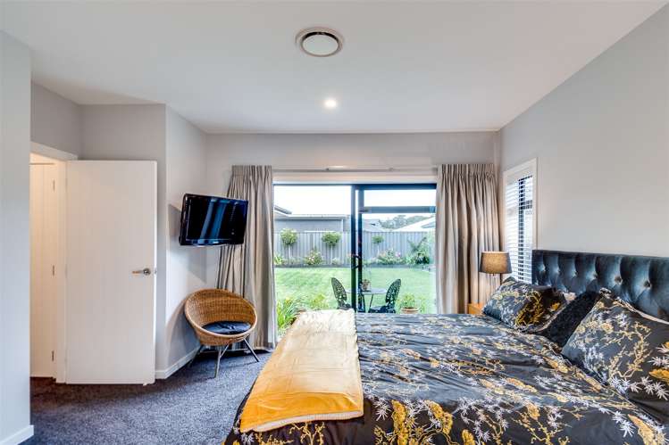 14 Aspiring Drive Poraiti_15