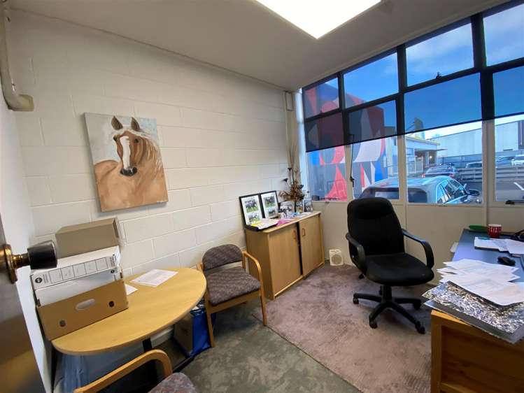 Suite 6 at 127 Collingwood Street Hamilton Central_3