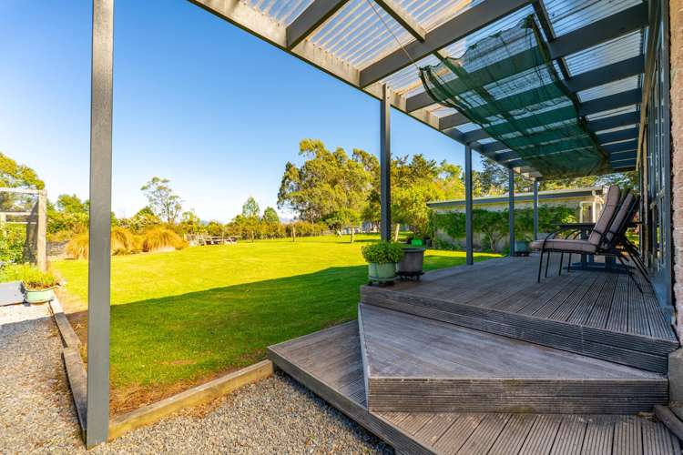 263 Downs Road Geraldine Downs_19