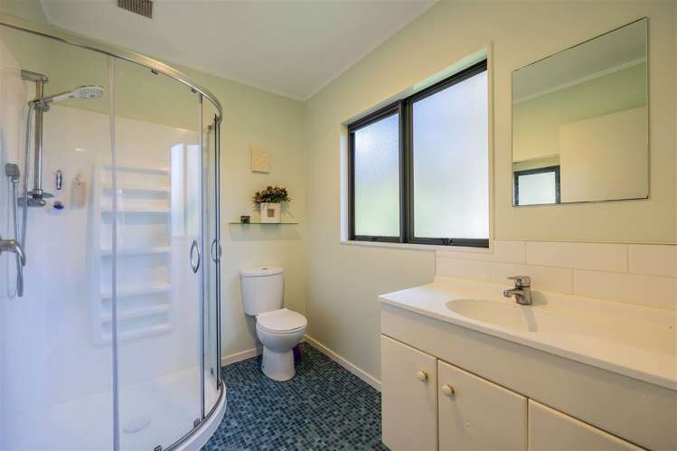 2/9 Ridgewood Crescent 10868_11