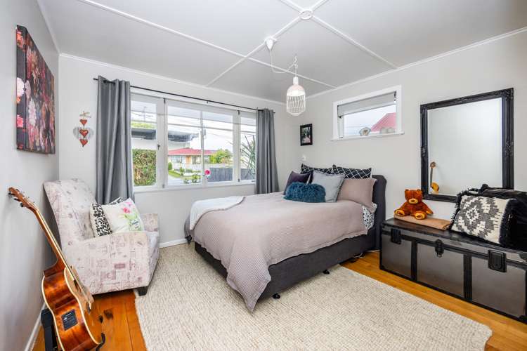 21 Greta Street Glenview_12