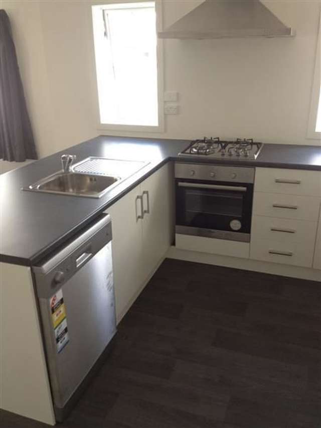 2/60 Wellington Street Hamilton East_2