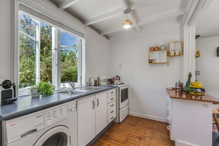 15 Beatty Parade Surfdale_7