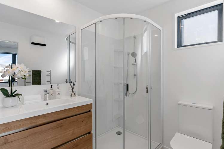 4/18 Whiteleigh Avenue Addington_11