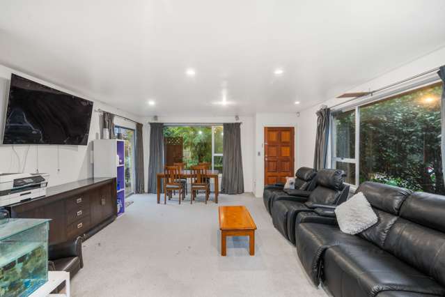 21 De Bloge Place Burwood_3