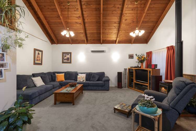 1083 Kahikatea Flat Road Waitoki_8