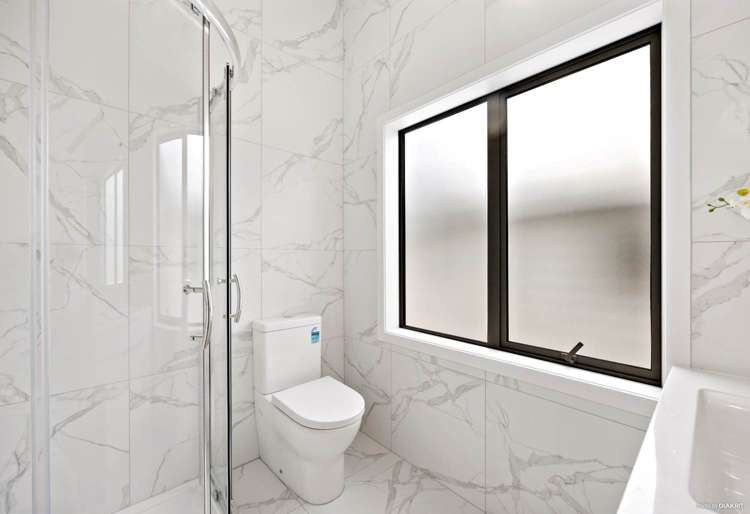 7E Waddell Avenue Pt England_12