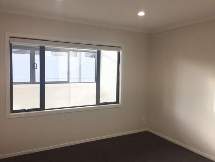 4/15 Cook Street Hamilton East_9