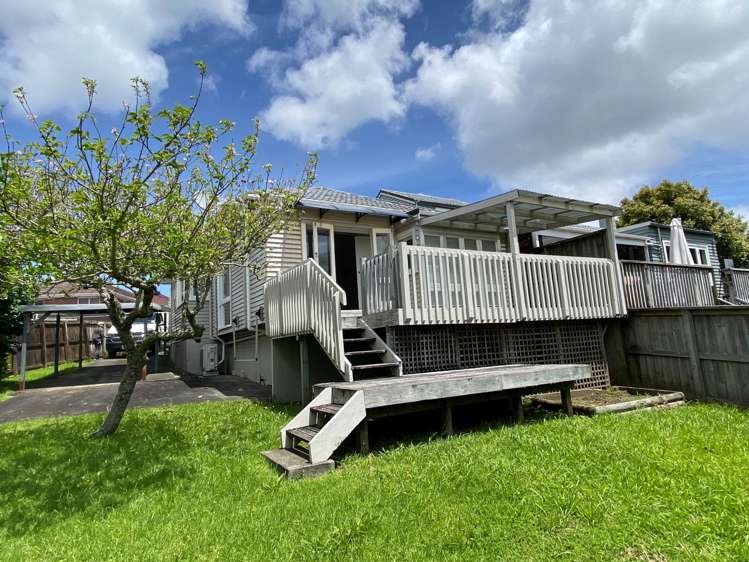 2/122 St Johns Road_0