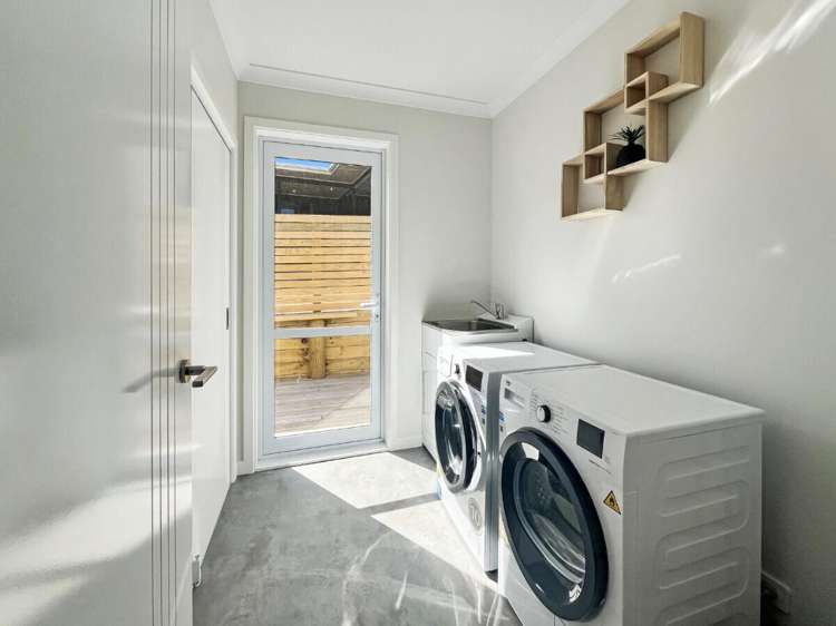 64 Chesham Avenue Waipahihi_15