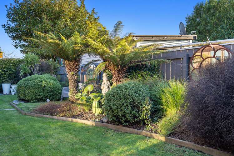 32 Willow Avenue Stoke_19