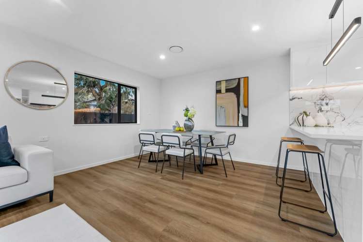 5A Janine Place Bucklands Beach_16