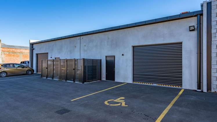 196-200 East Street Ashburton_12