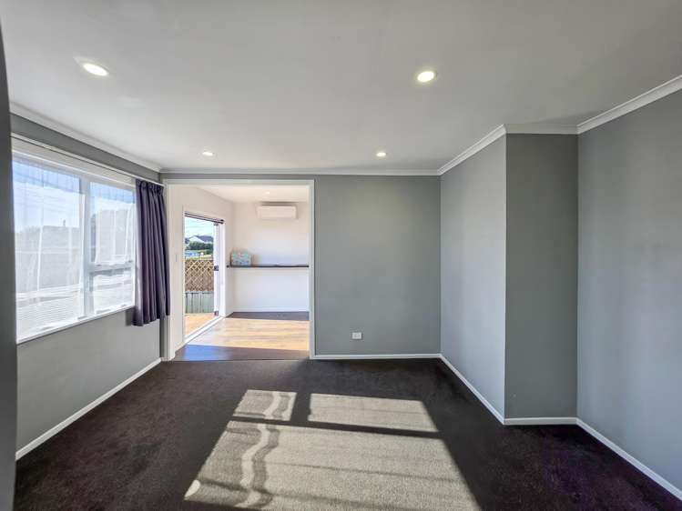 12 Karaka Street Merrilands_6