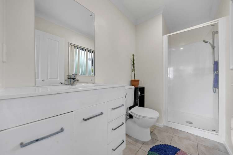 15 Mili Way Ranui_12