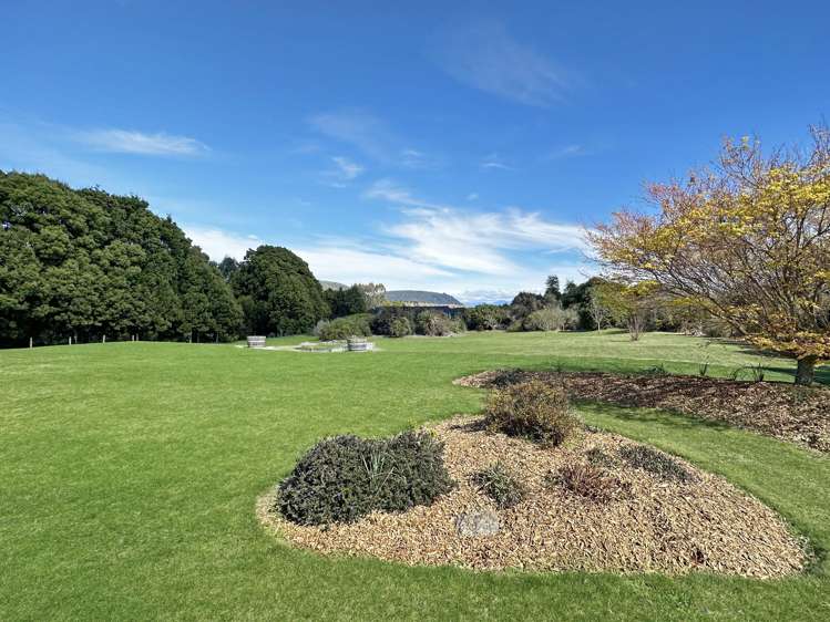 12 Lacebark Drive Kinloch_43