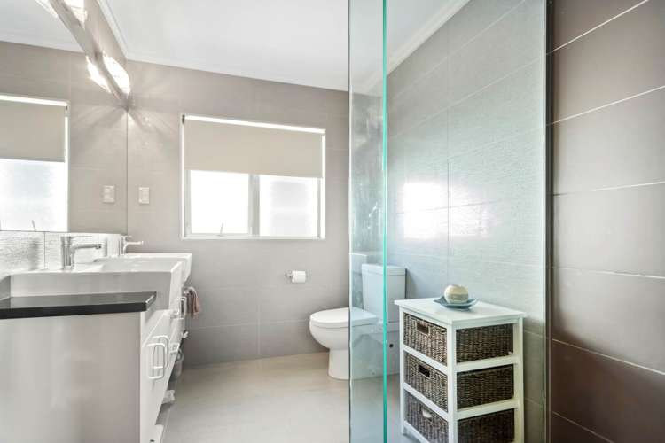 21 Listack Drive Flat Bush_17