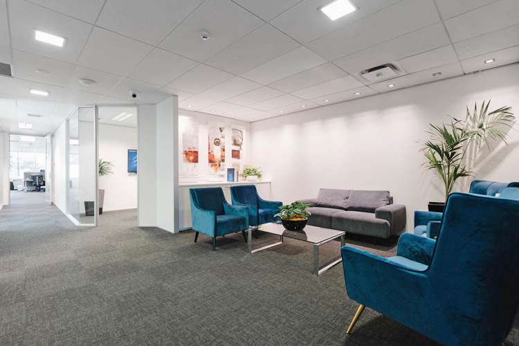68-76 Taharoto Road Takapuna_1