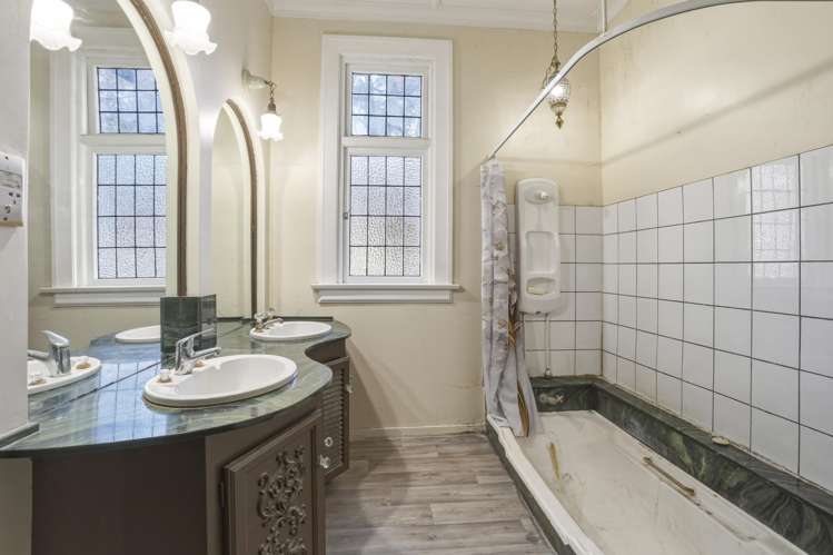 7 Mavis Street St Clair_17